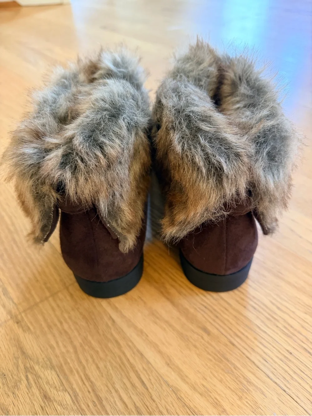 Ladies Size 7 